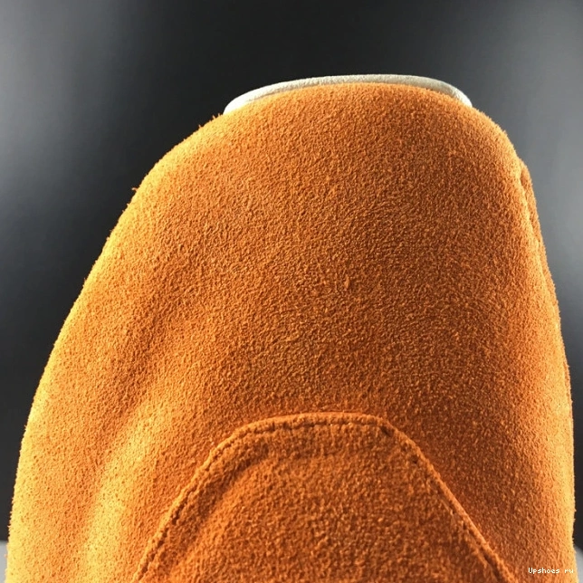 Campfire Retro Orange 18 AA2494-801 Jordan  0321